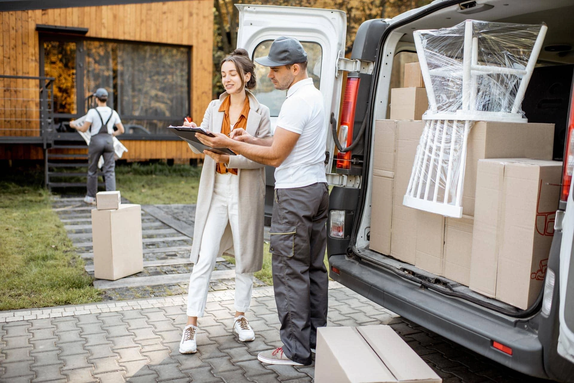 Best Packers and Movers in Brisbane 2025 vs Two Men and a Truck – Honest Comparison