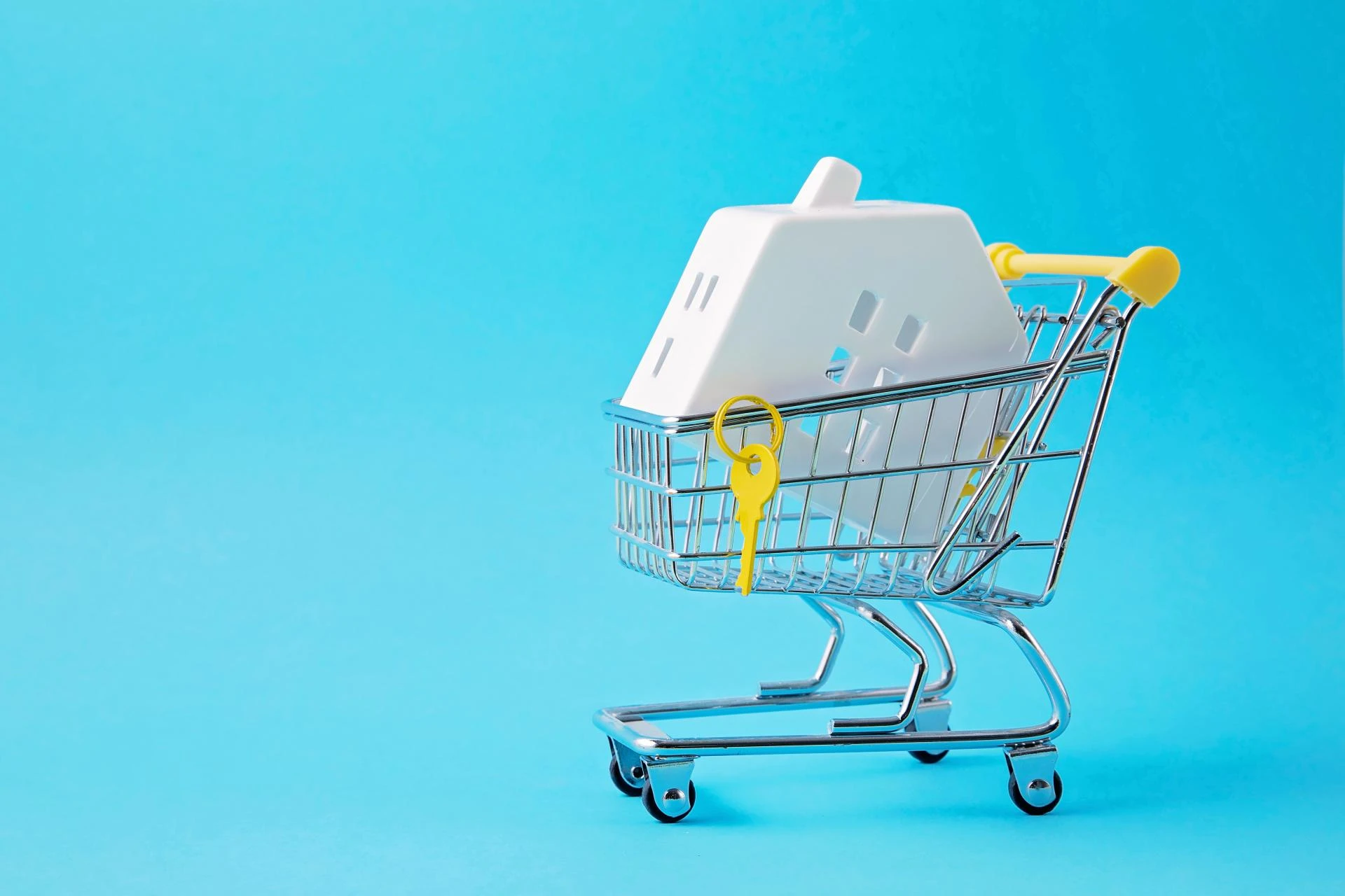 Commercial Real Estate vs. Residential: Why Investors Are Shifting in 2025