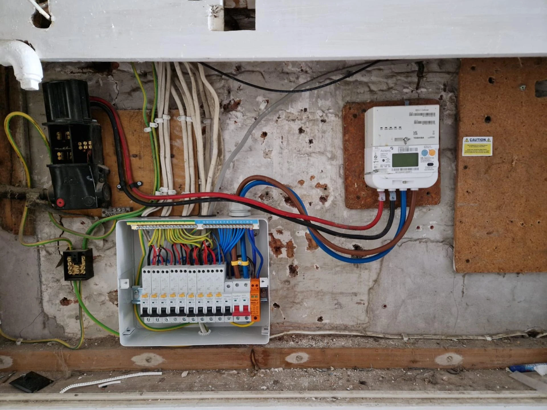 Looking for a Reliable Electrician in Eastbourne? Here’s What You Should Know Before You Hire