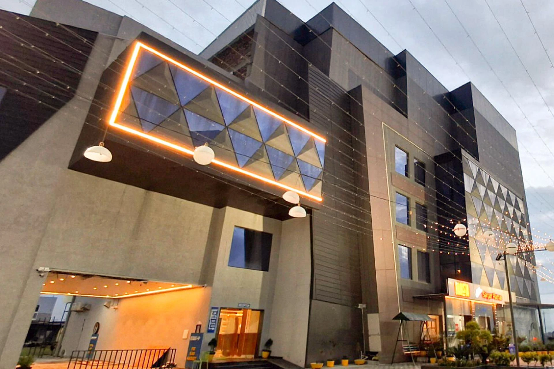 Best Hotel in Hisar – Experience Comfort and Luxury