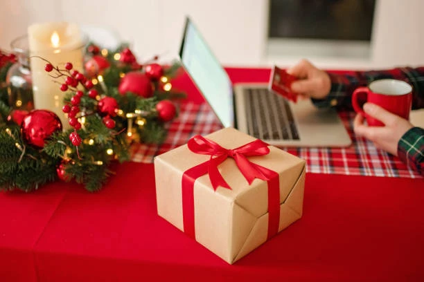 How Do Corporate Xmas Gifts for Clients Influence Business Relationships?