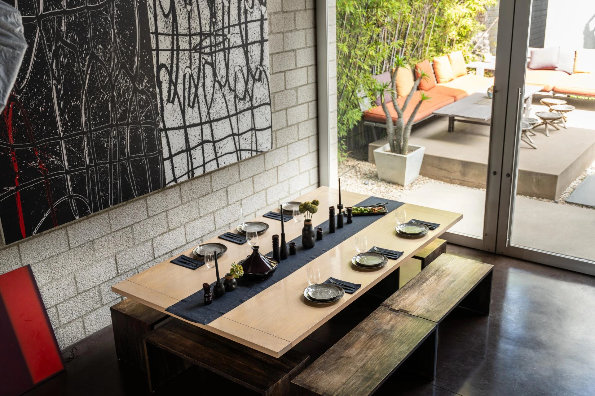 Noir Elegance: Onna Ehrlich Black Table Runner – A Timeless Black Table Linen for Every Dining Space