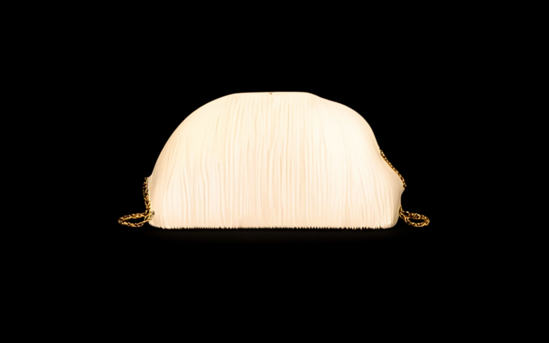 These White Clutch Bags Are So Chic, You’ll Want Them All