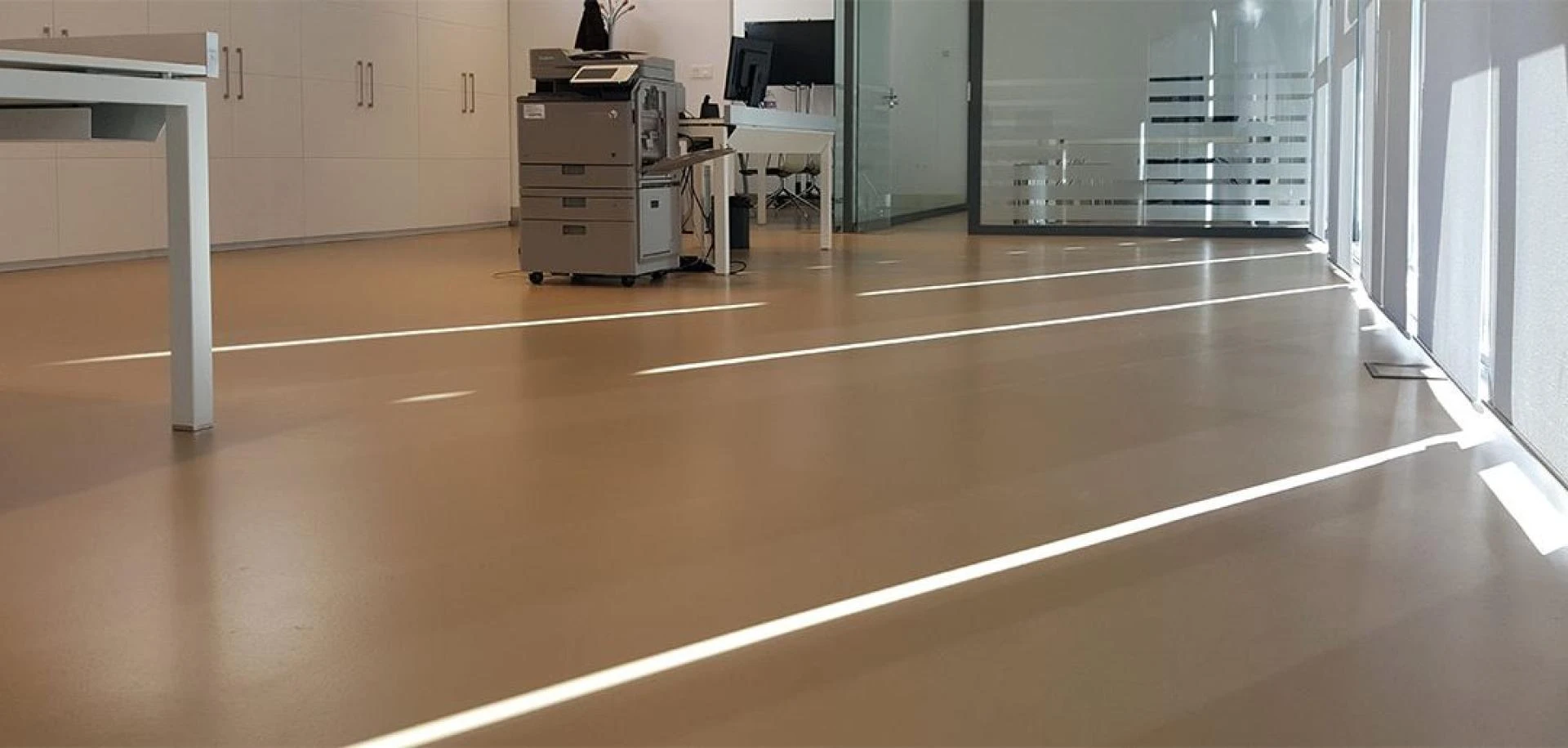 Epoxy Flooring Dubai Stylish & Professional Floor Coating Solutions