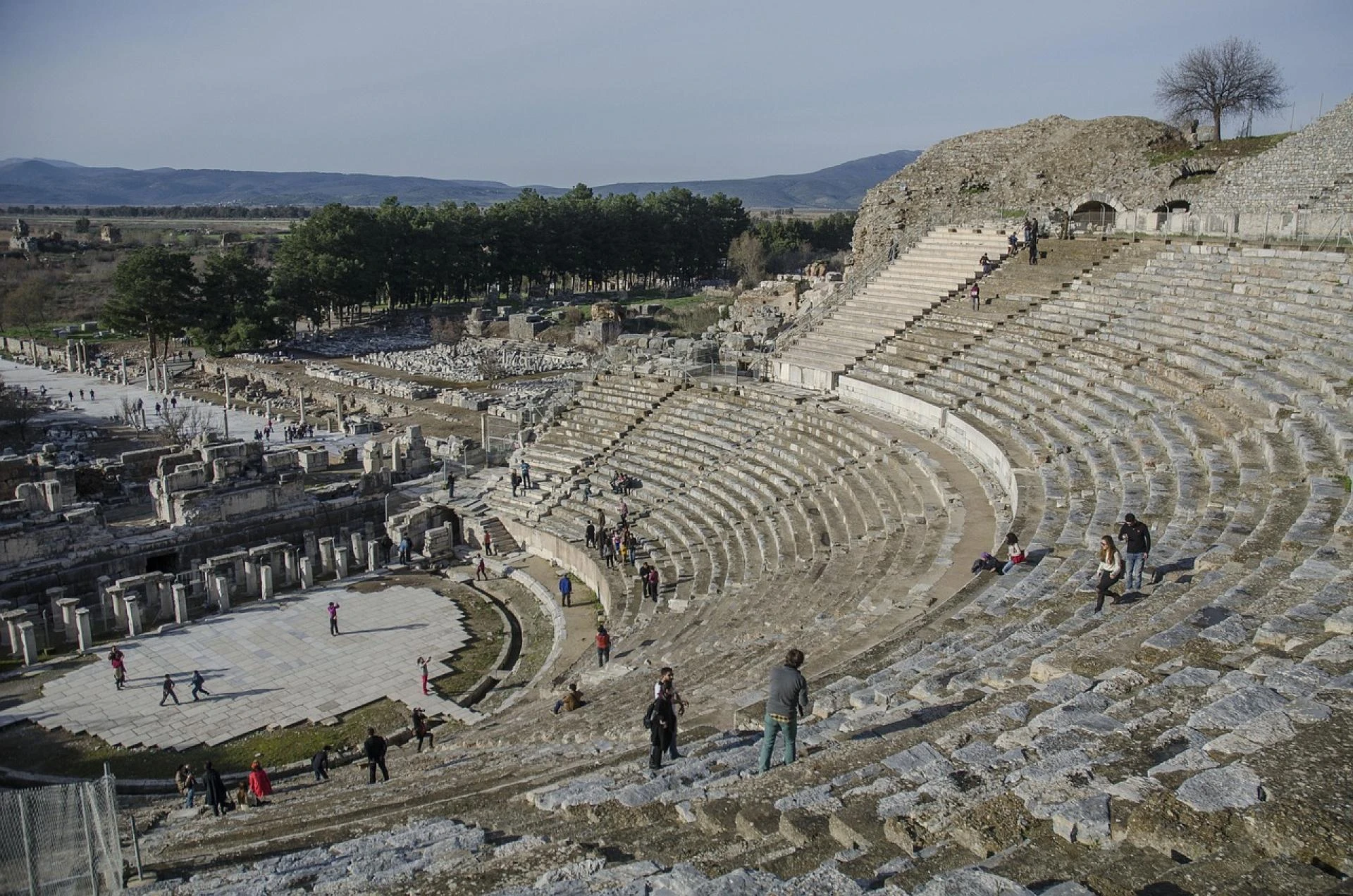 Exploring the Ancient Ruins of Turkey: From Ephesus to Troy