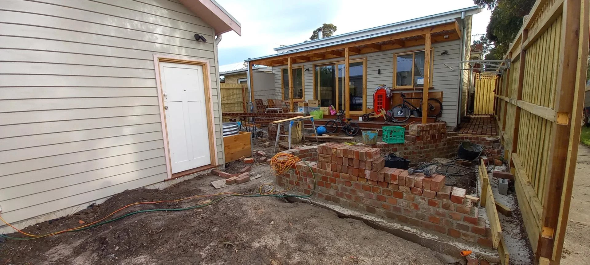 Transforming Outdoor Spaces: Landscaping and Gardening in Melbourne