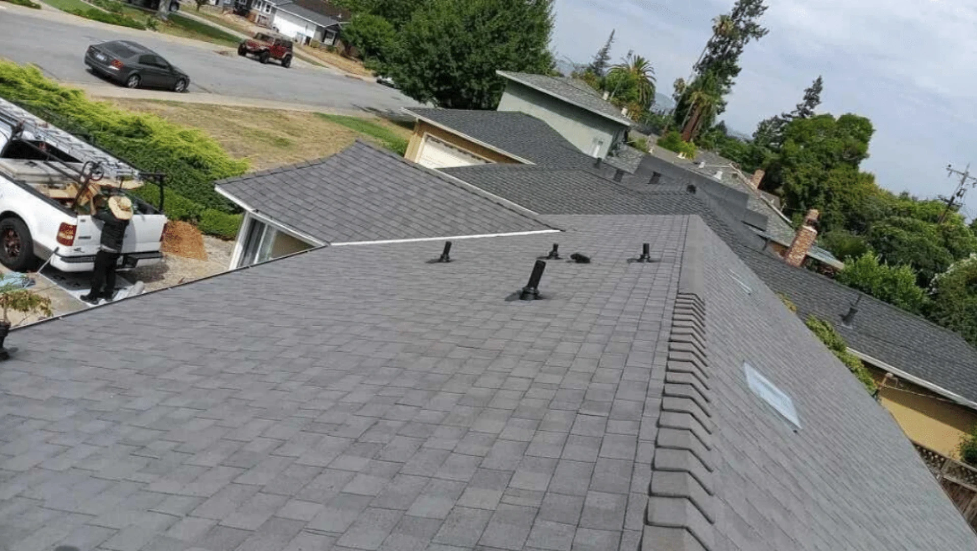 Why Professionalism and Communication Are Just as Important as Roofing Materials