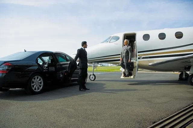 CT to LaGuardia Airport Car Service: Stress-Free Travel Solutions