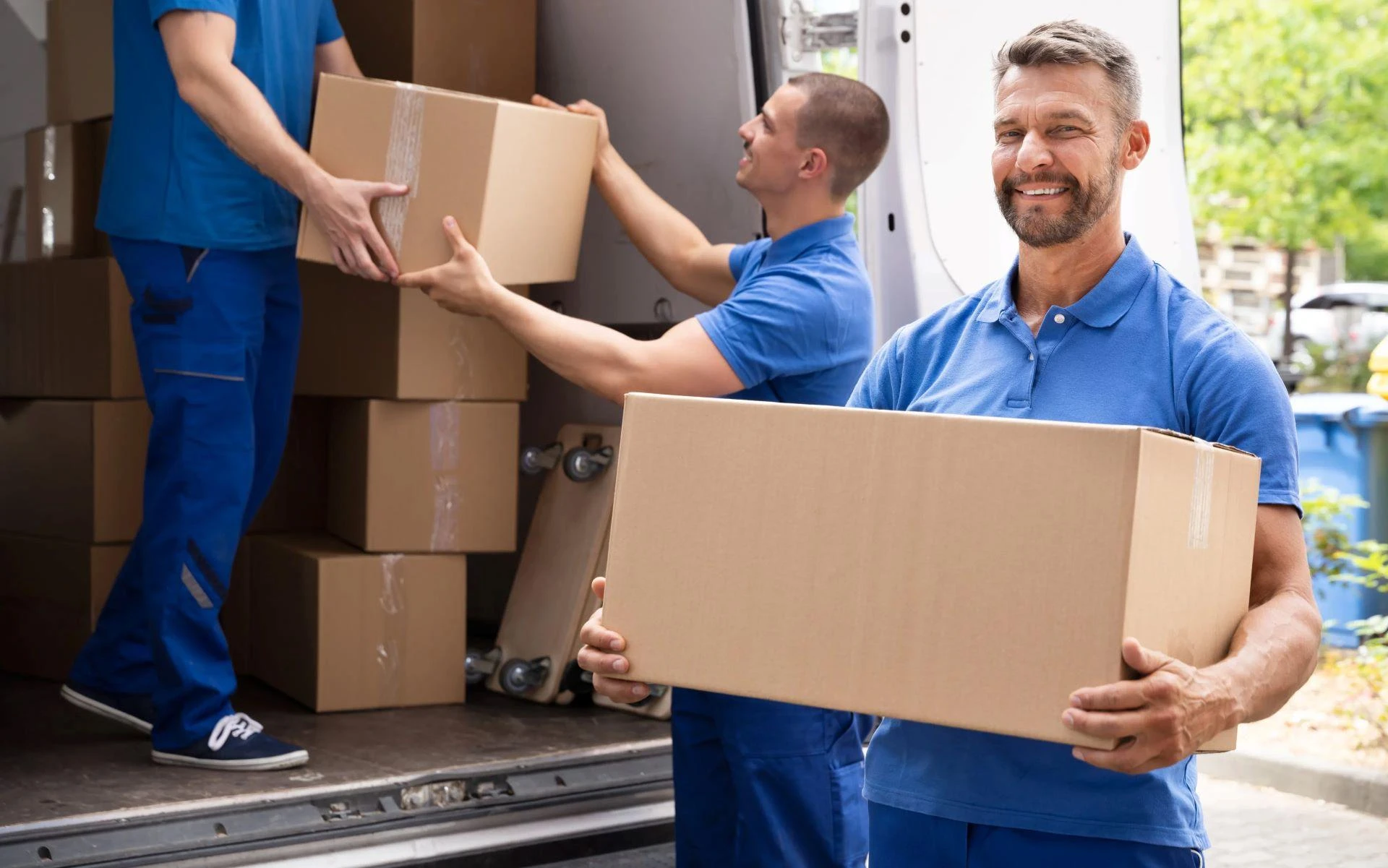 How Much Do Movers in Surprise Cost? Pricing and Budgeting Tips?