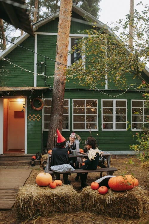Beyond the Pumpkin Spice: Outdoor Lighting Trends for Fall