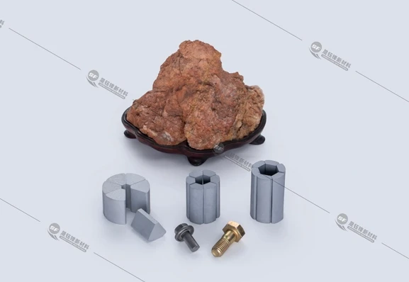 Six Segmented Dies/Die Kernel