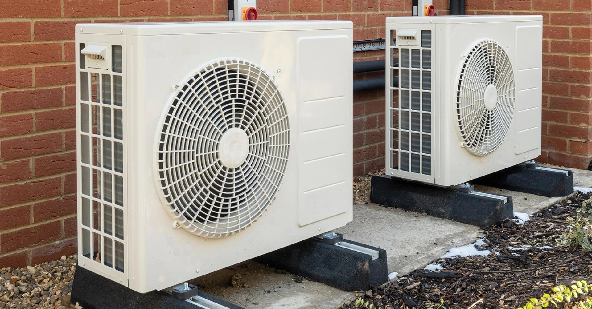 What is an Air Source Heat Pumps ?