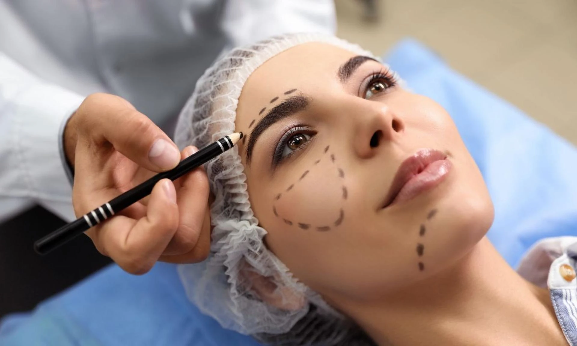 Cosmetic Surgeon in Lahore, 7 Services That Stand Out