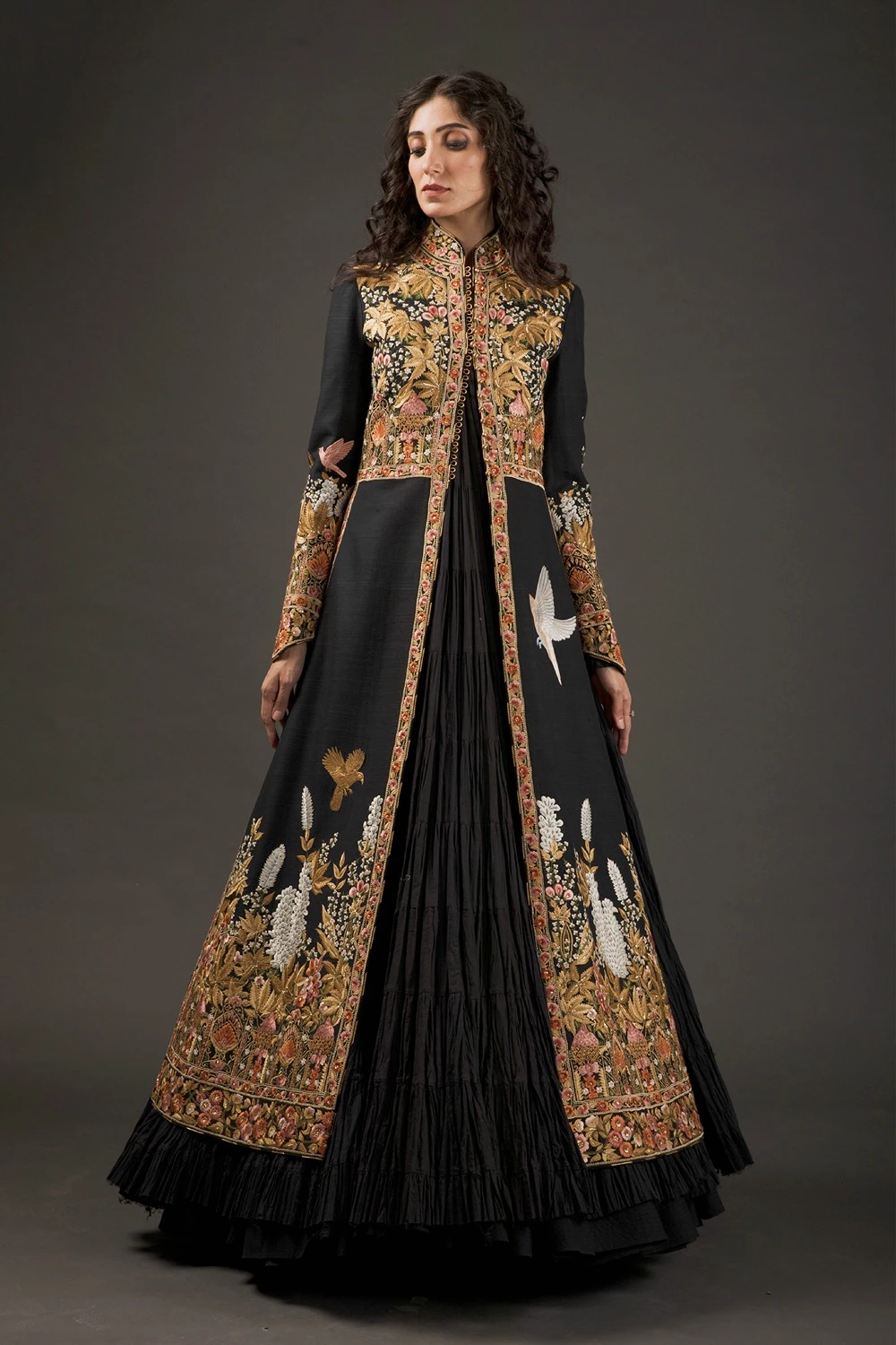 Day to Night: A Guide to Choosing the Right Ethnic Wear with Fashion Edit India
