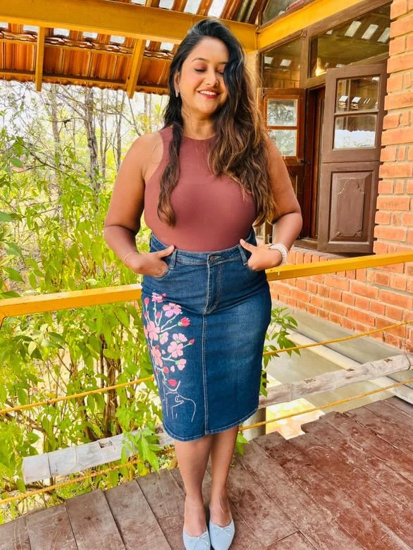 Which Type of Skirt is Best for Thick Thighs? Your Ultimate Style Guide Featuring Gotamoda