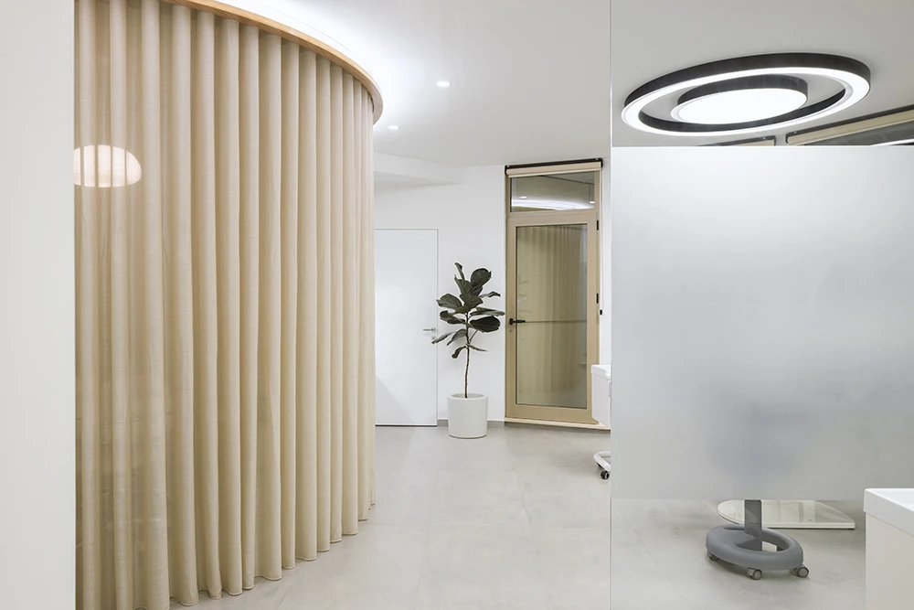 Andent Dental Clinic: Your Journey to a Confident Smile in Tirana.