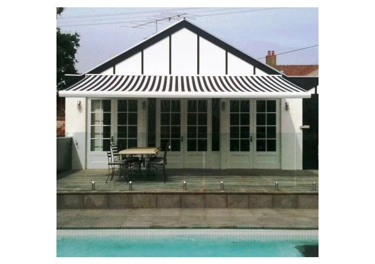 Functionality and Fashion: Why Canvas Awning Blinds Are in Demand?