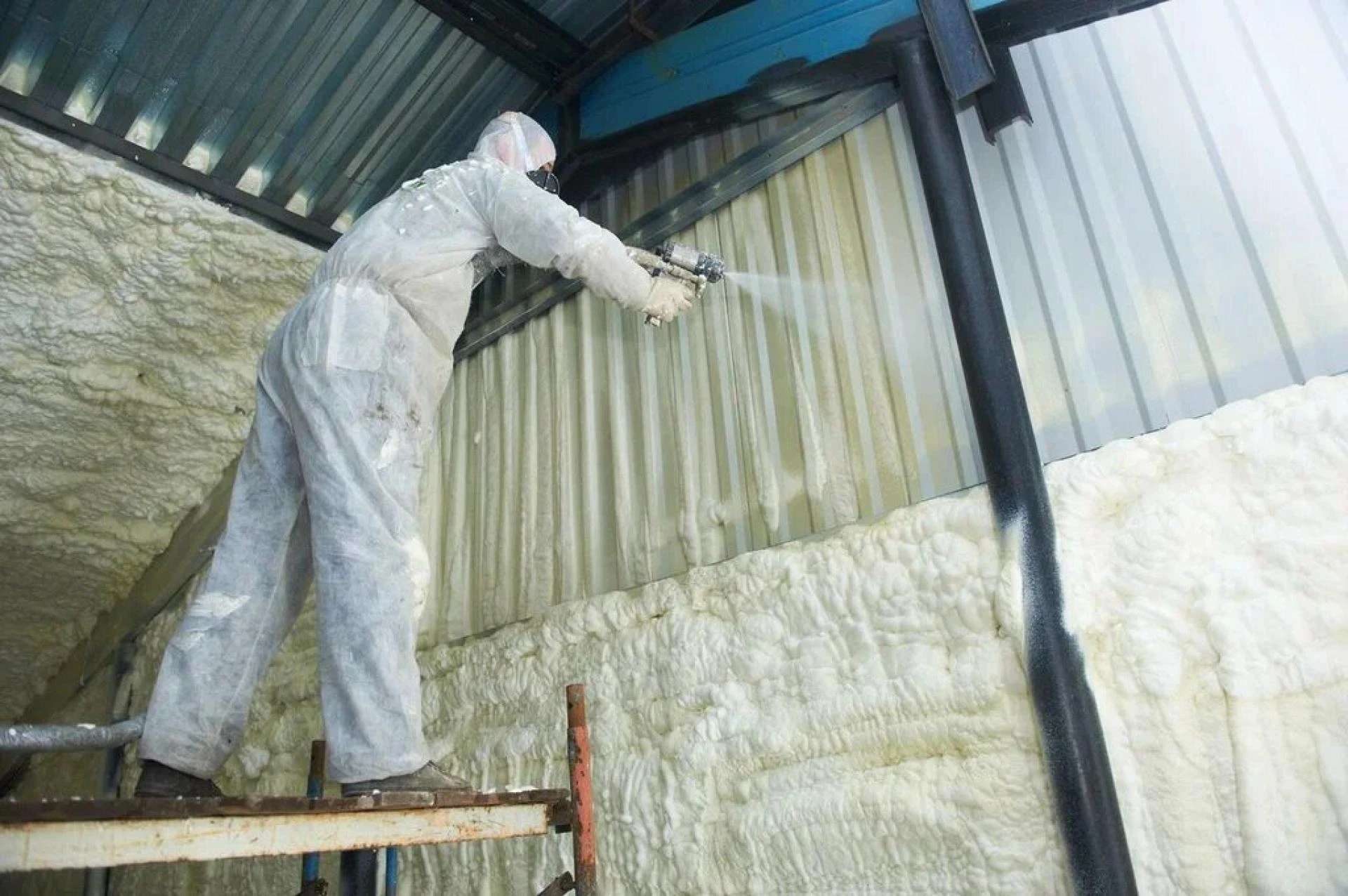 How Commercial Spray Foam Enhances Indoor Air Quality in Buildings