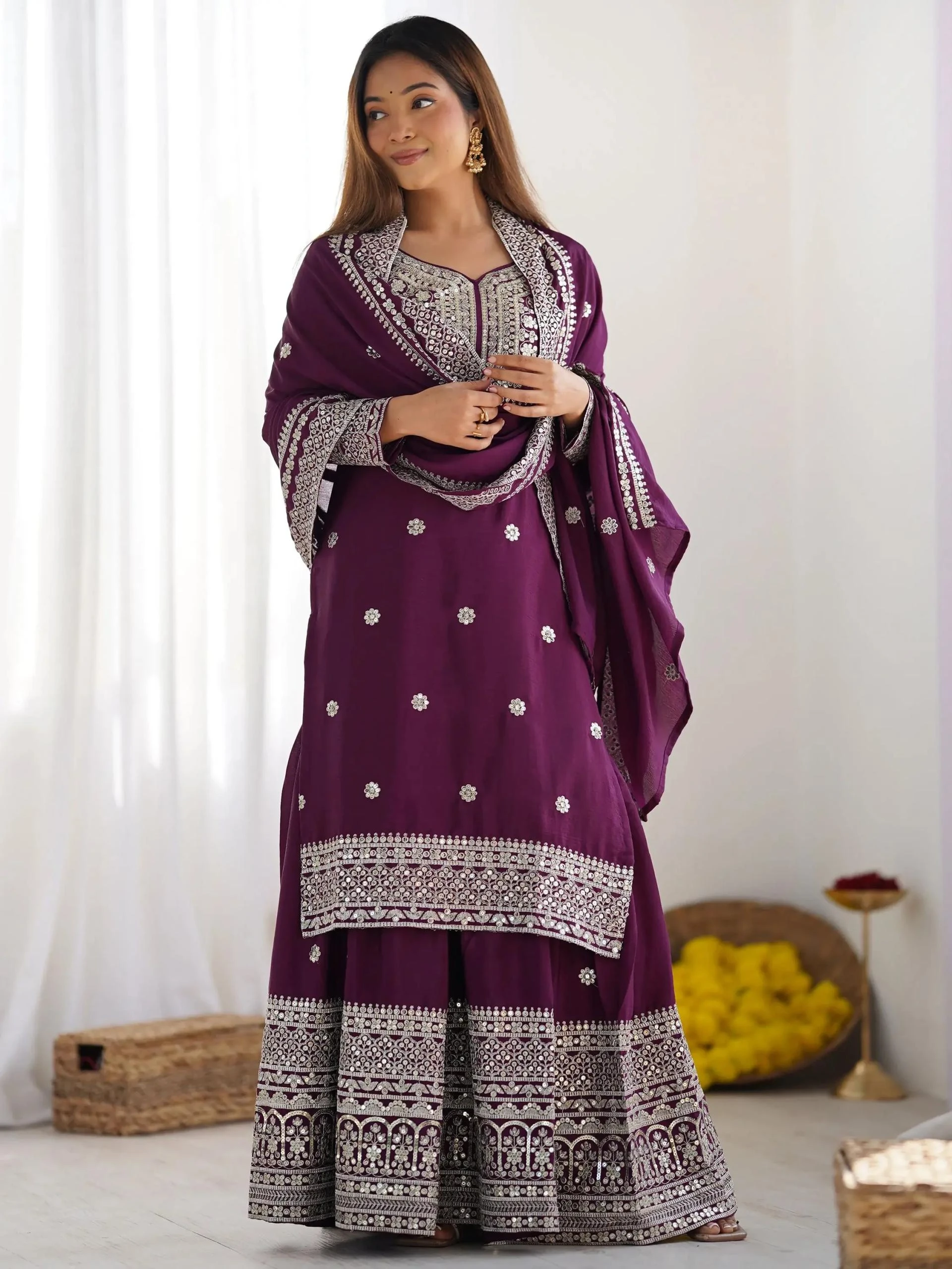 Discover the Beauty of Navratri Chaniya Choli & Pakistani Salwar Kameez