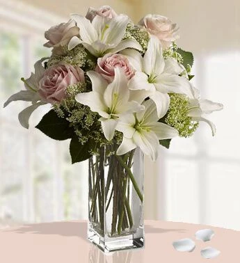 Most Popular Flowers to Send to the UAE and Their Meanings