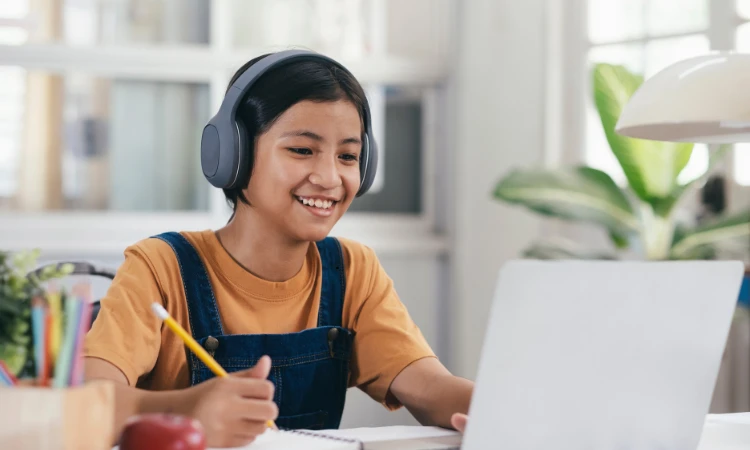 Spoken English Classes in Bangalore: Learn to Speak with Confidence at Oxbridge Edu