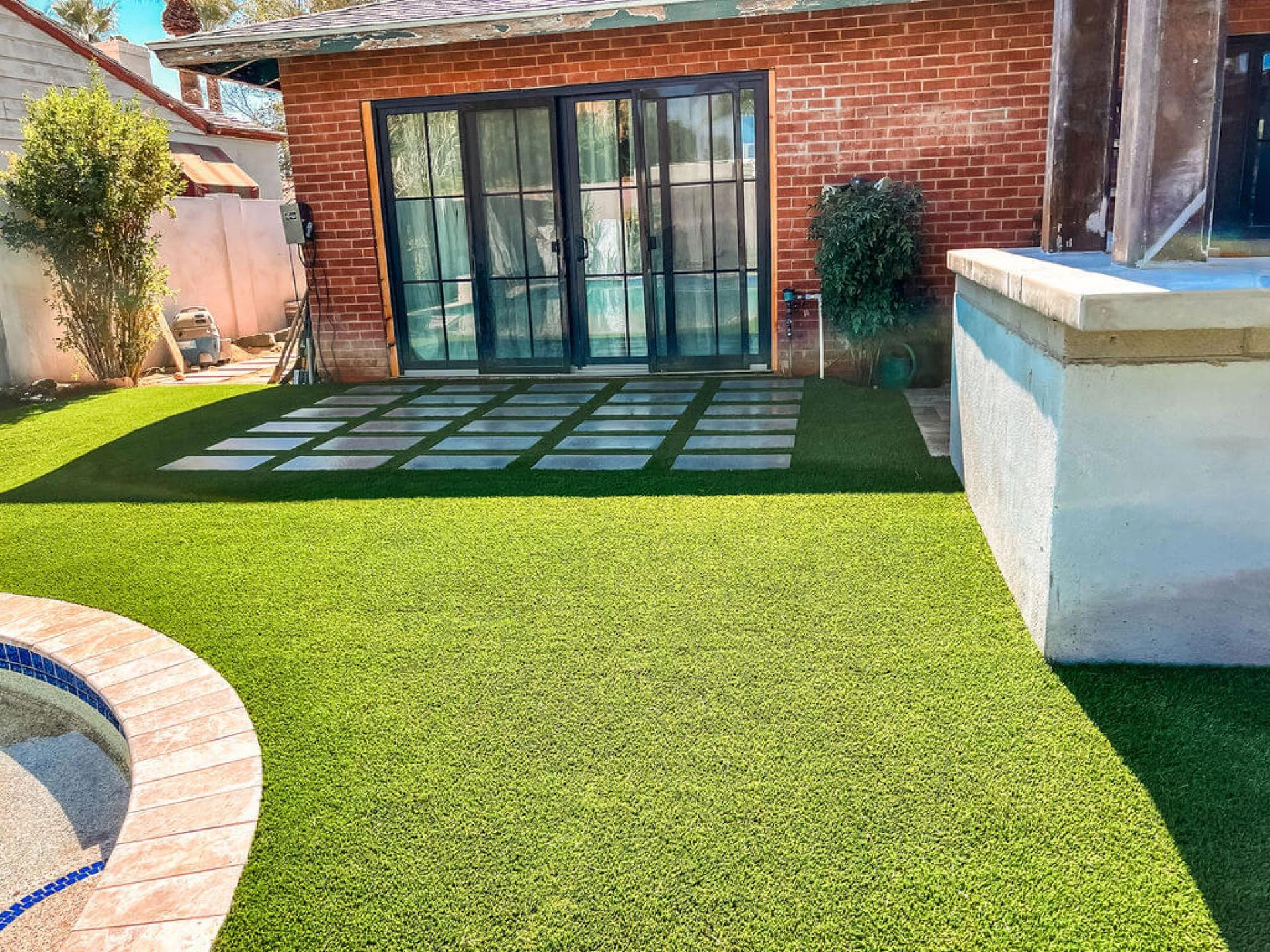 Creative Landscaping Ideas Using Top-Quality Artificial Grass Supplies in Dubai!