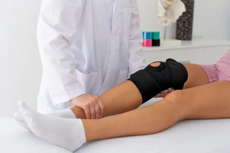 Pros and Cons of Partial Knee Replacement Surgery in Delhi: Is It Right for You?