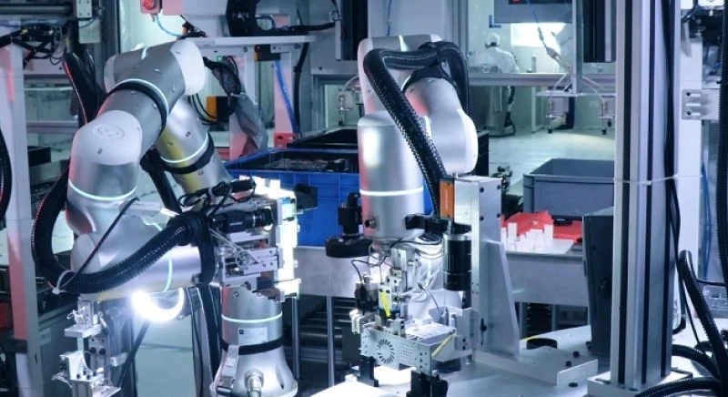 ADAPTIVE ROBOT APPLICATIONS