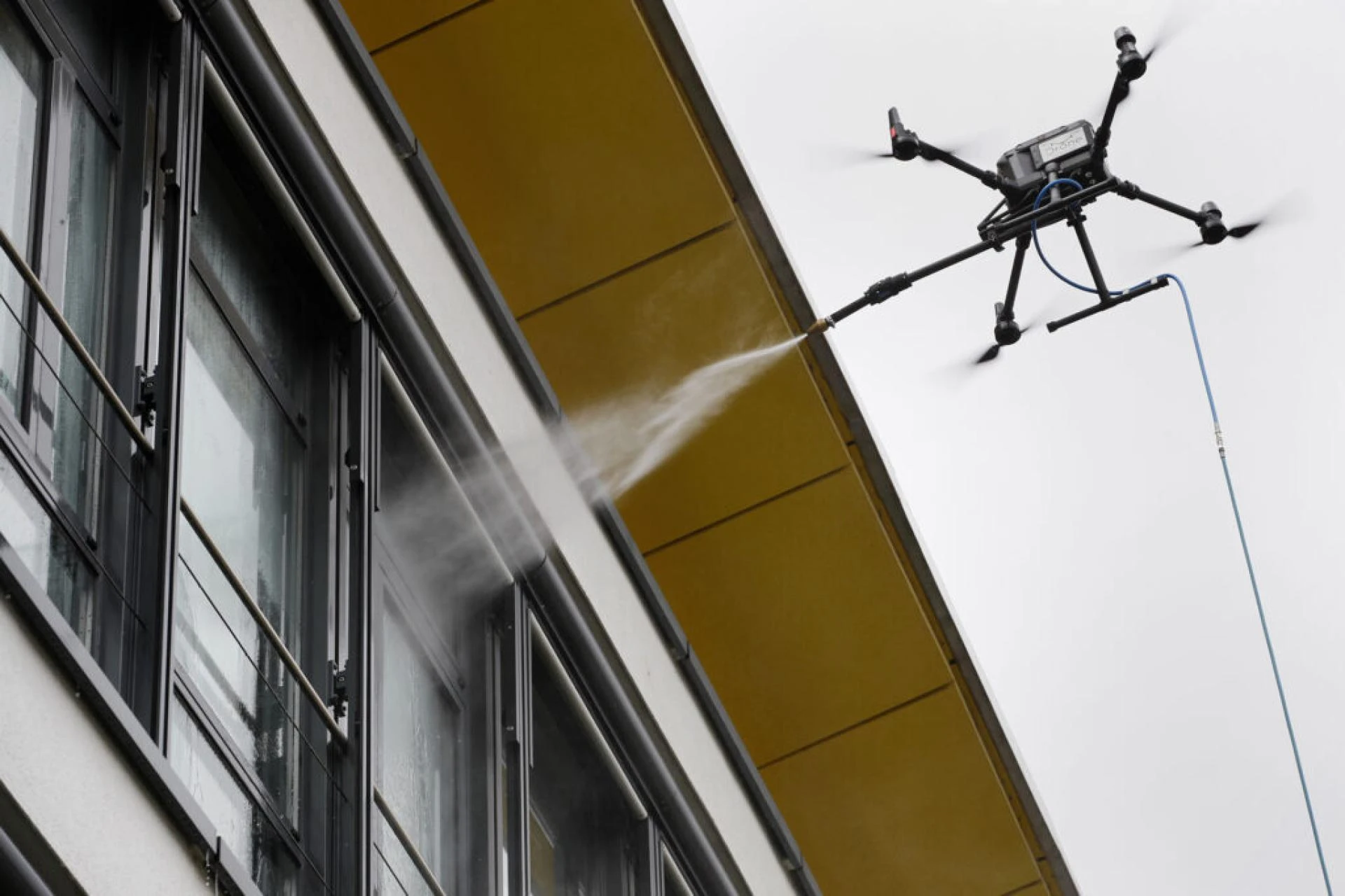 Drone Cleaning Services: Modern Solution for Facade Washing