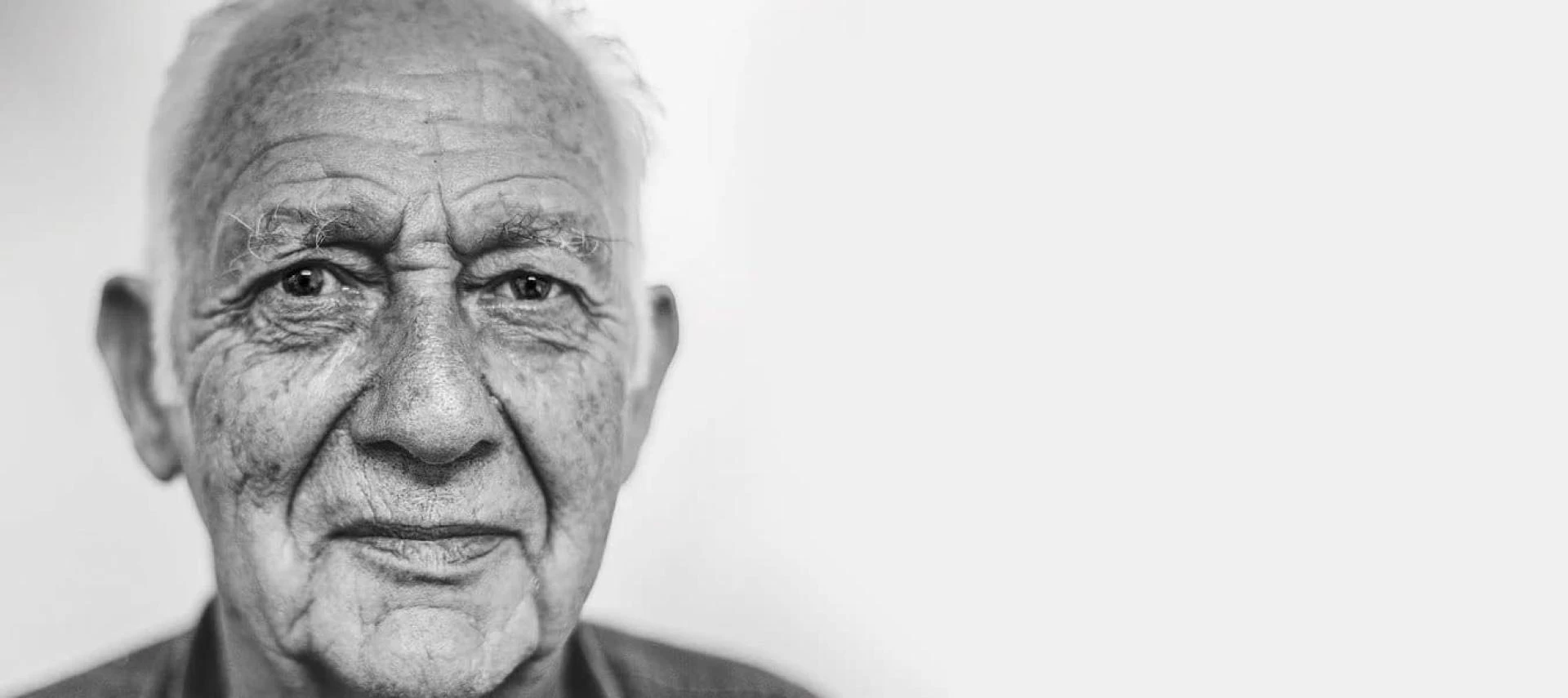 Clear Vision is Within Reach with the Best Cataract Surgeon in Delhi