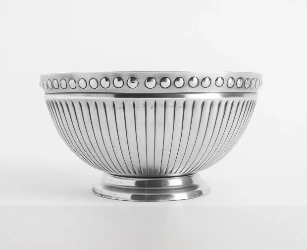 Shop Timeless Decorative Accents for Special Occasions at GLOBEDECOR