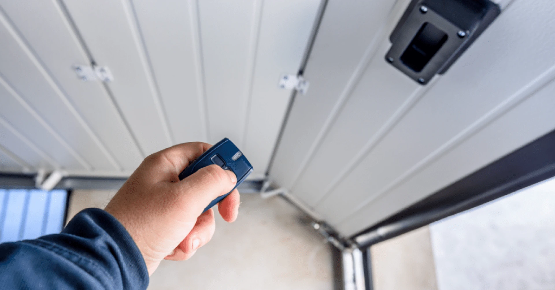 Choosing the Right Garage Doors for Your Home