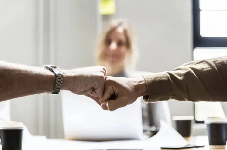 Ship from China to UK 2025