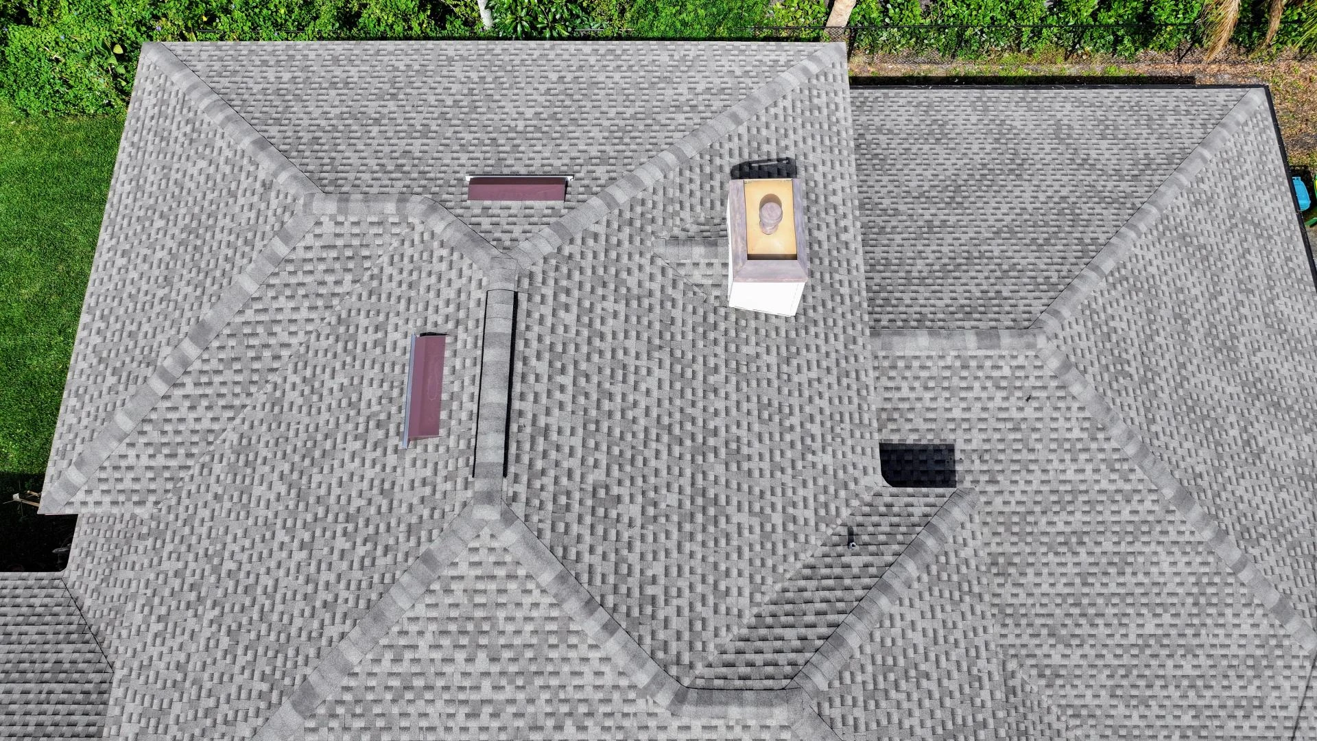Why Salt Air Accelerates Roof Wear—and How to Combat It 