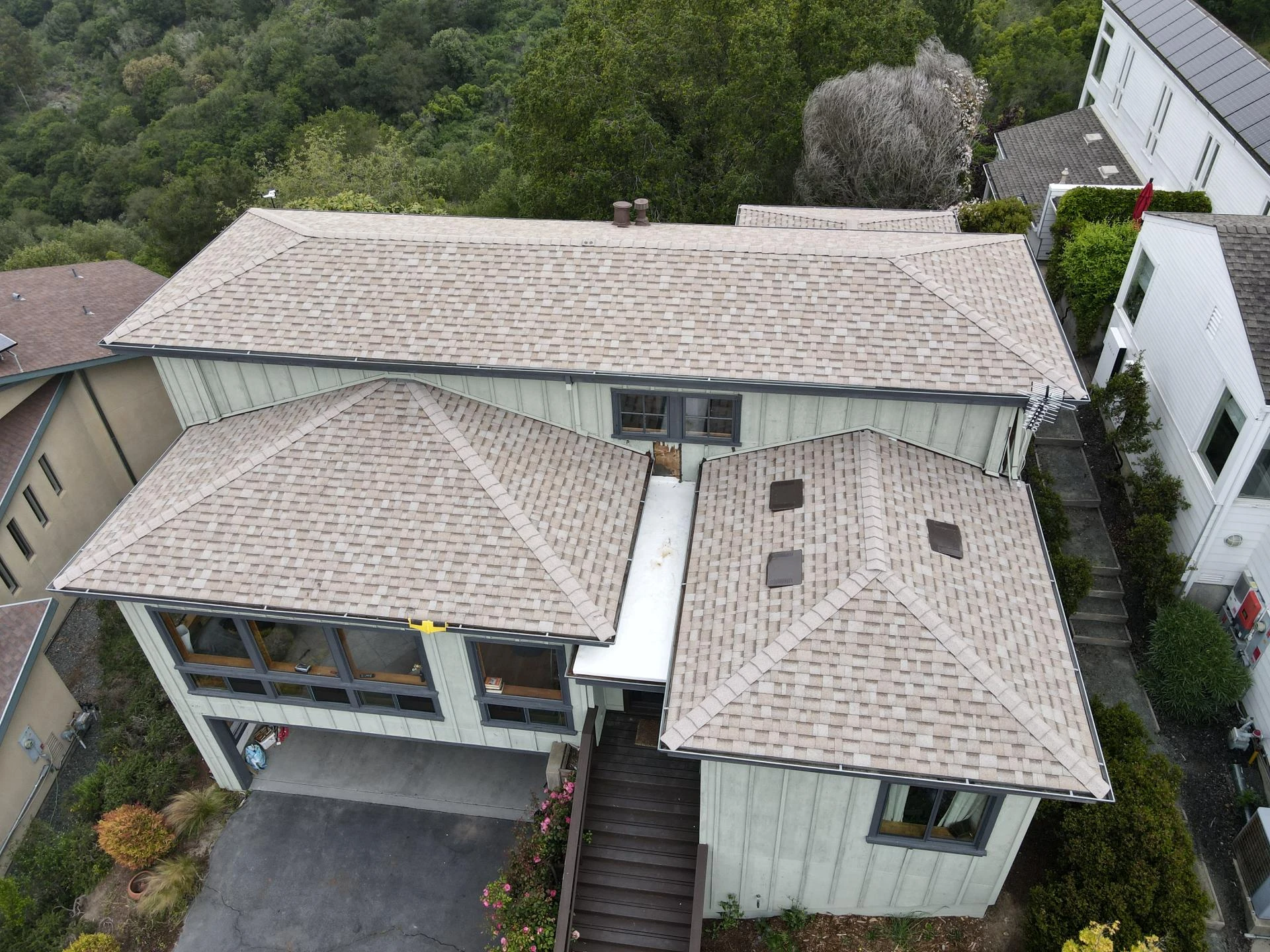 How San Rafael’s Mild Climate Can Still Damage Your Roof Over Time