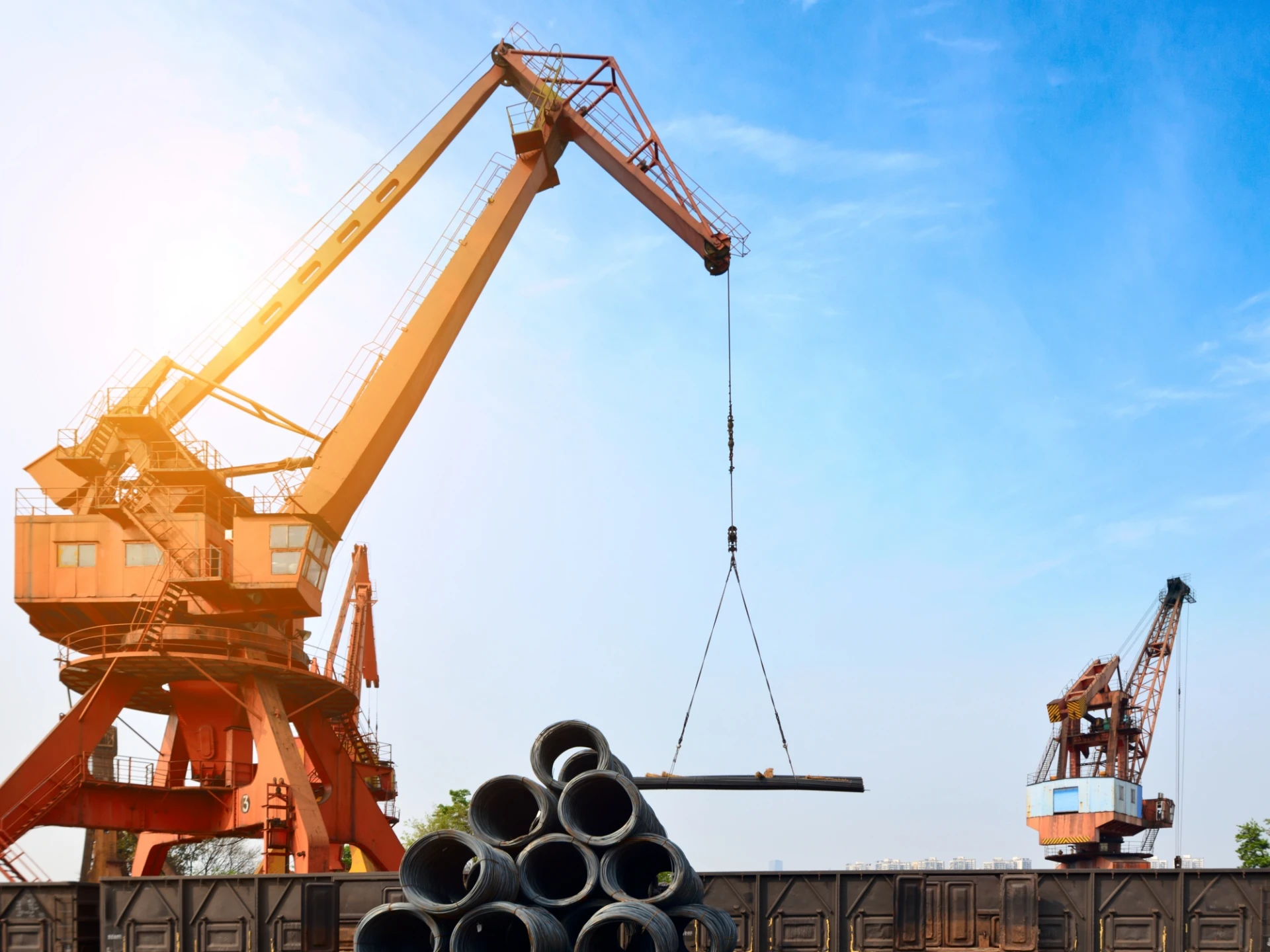 Heavy Machinery Lifting Equipment