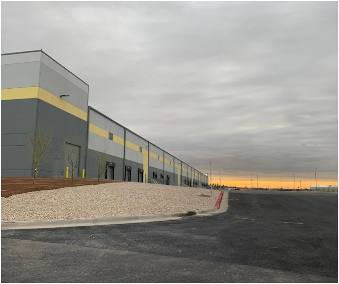 Signs You Should Schedule a Routine Exterior Commercial Painting