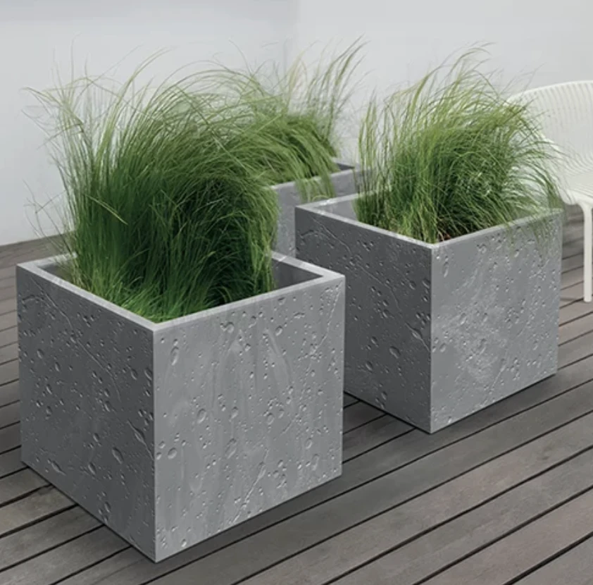 Producent wyrobów plastikowych – Prosperplast: nowoczesne rozwiązania dla domu i ogrodu