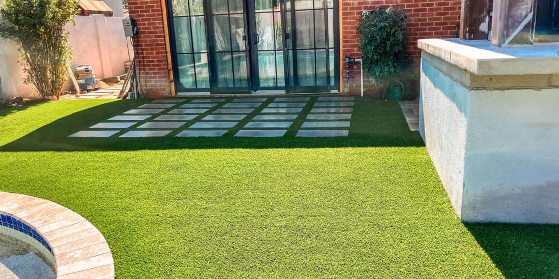 Stay Green in the Desert: The Ultimate Guide to Artificial Grass in Arizona