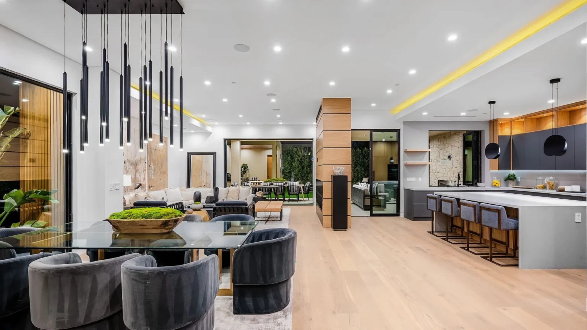 Top Interior Design Ideas to Elevate Your Spacehome-decor