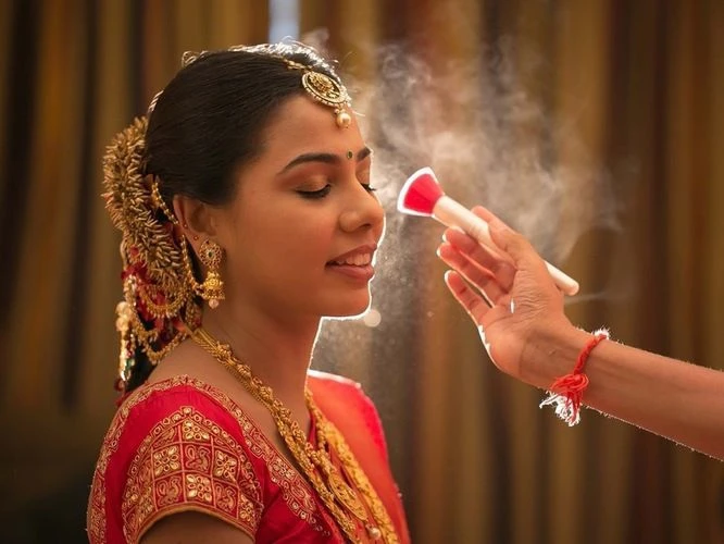 Transform Your Wedding Look with Expert Makeup Artistry