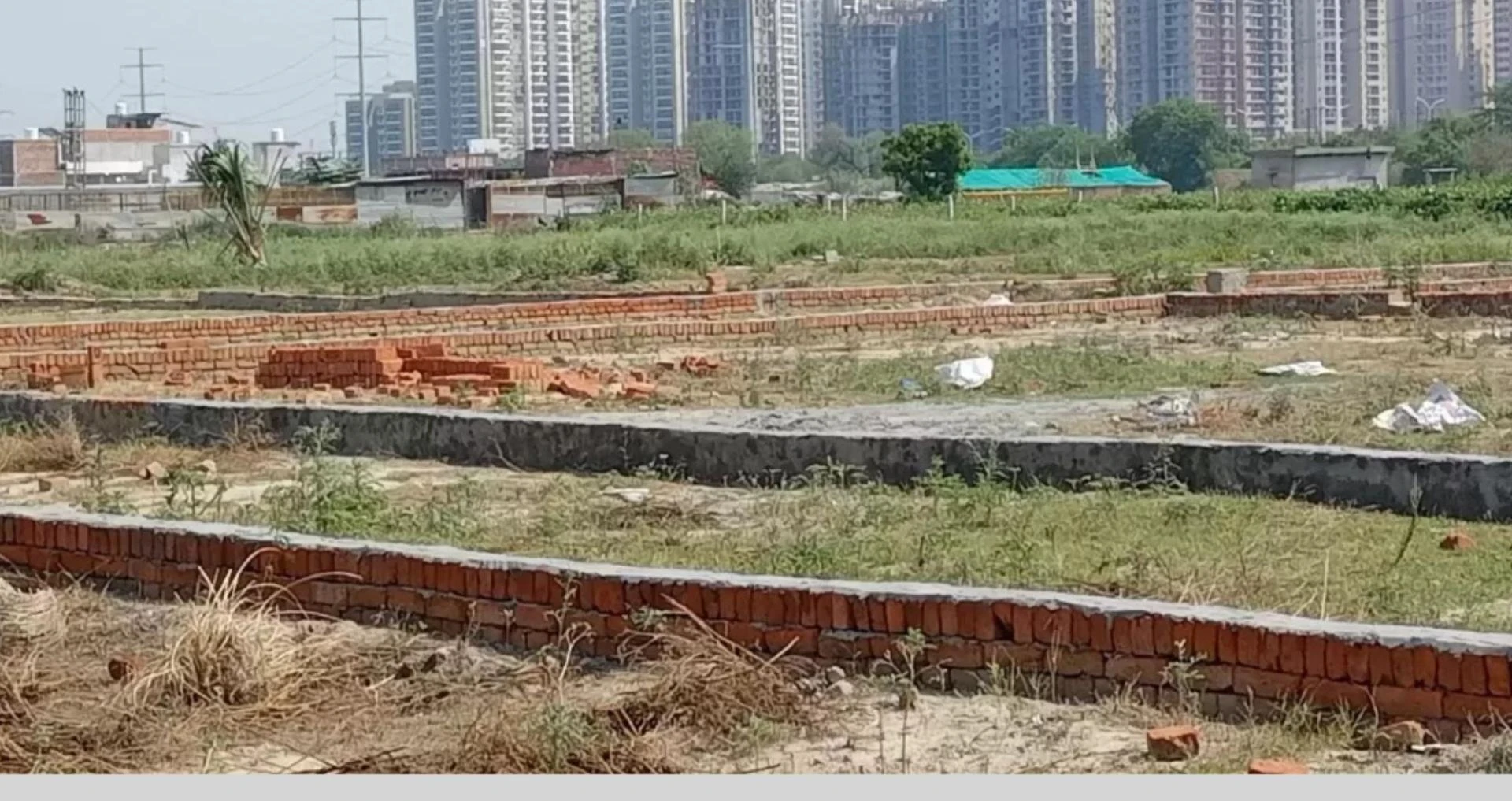 100 Gaj Plot Modipuram — The Perfect Starting Point for Modern Family Homes