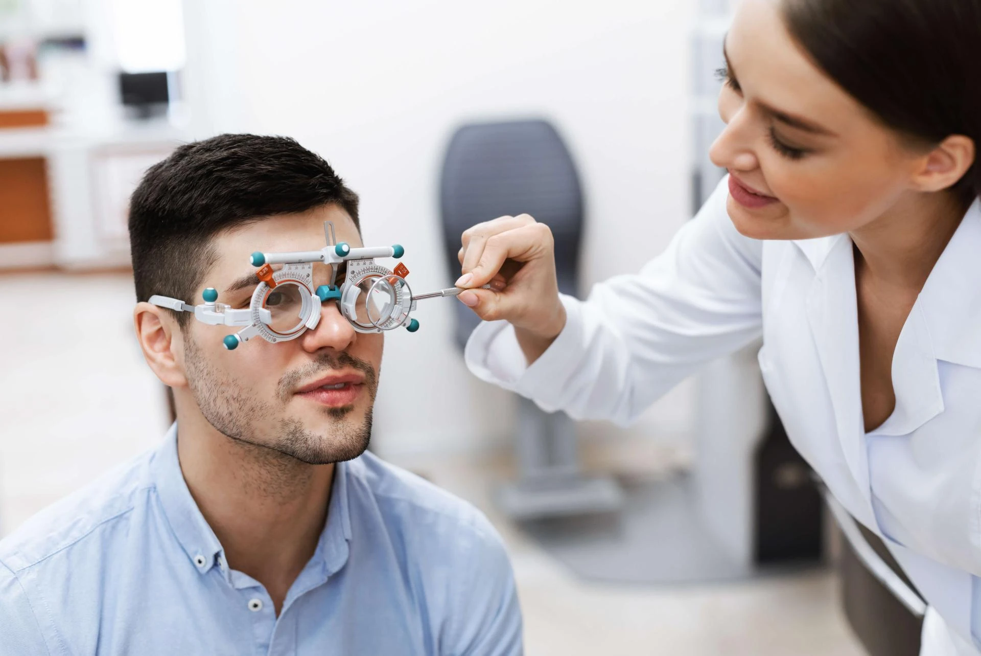 What Eye Conditions Can an Ophthalmologist in Woodbridge, VA Diagnose?