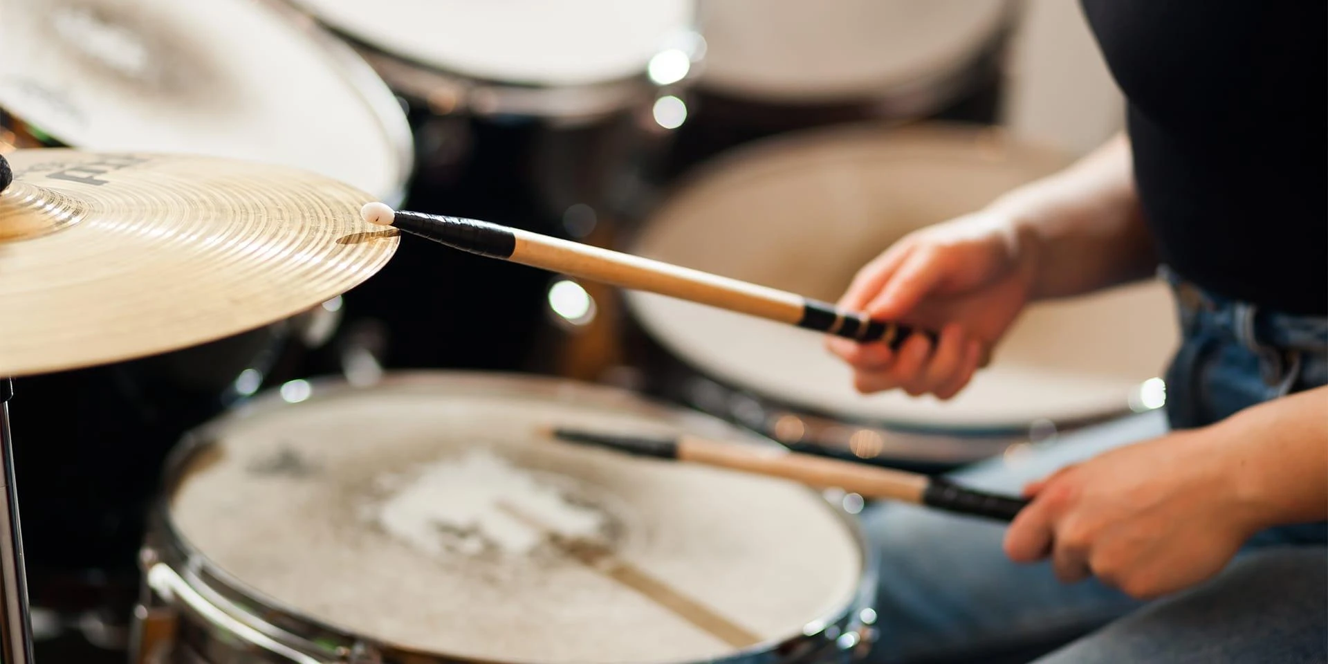 Drum Lessons in Toronto: Find Your Rhythm and Confidence
