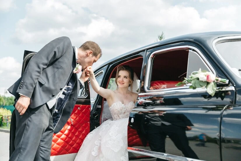 How Modern Limousines Are Making a Comeback in Wedding and Event Planning