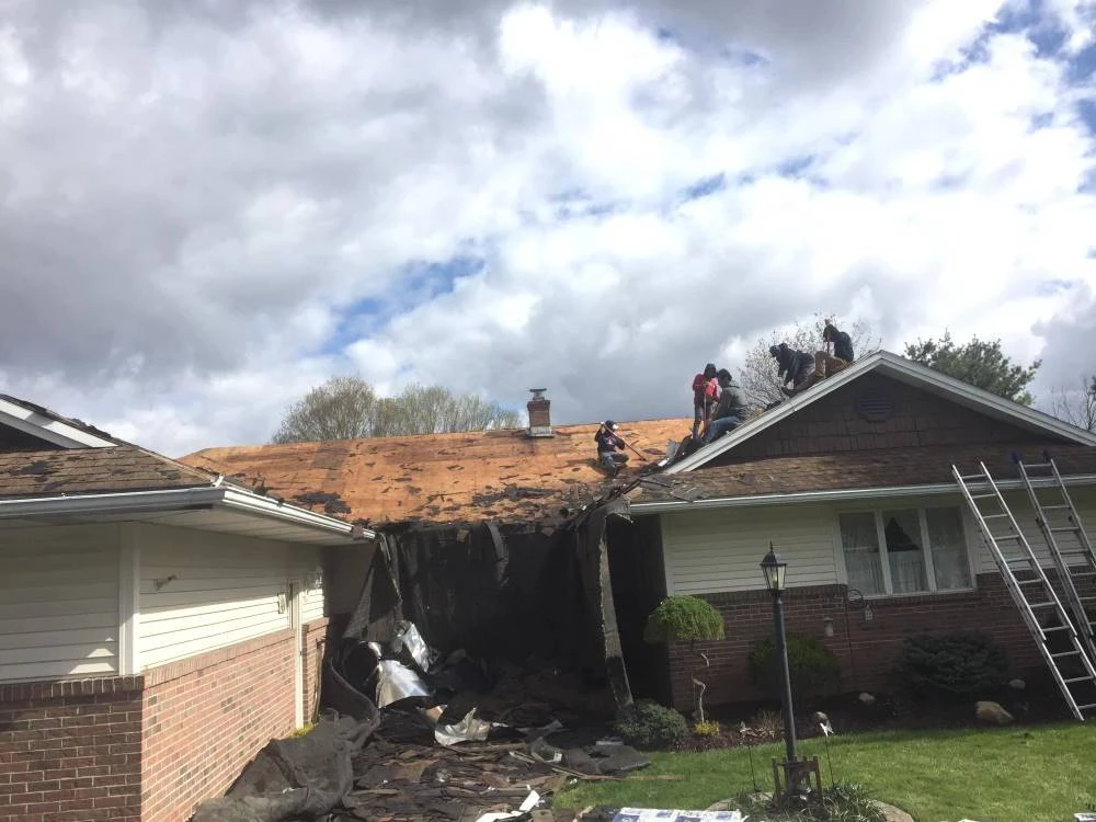 Do I Need a Roof Replacement or Repair? Yorkville Homeowners Guide