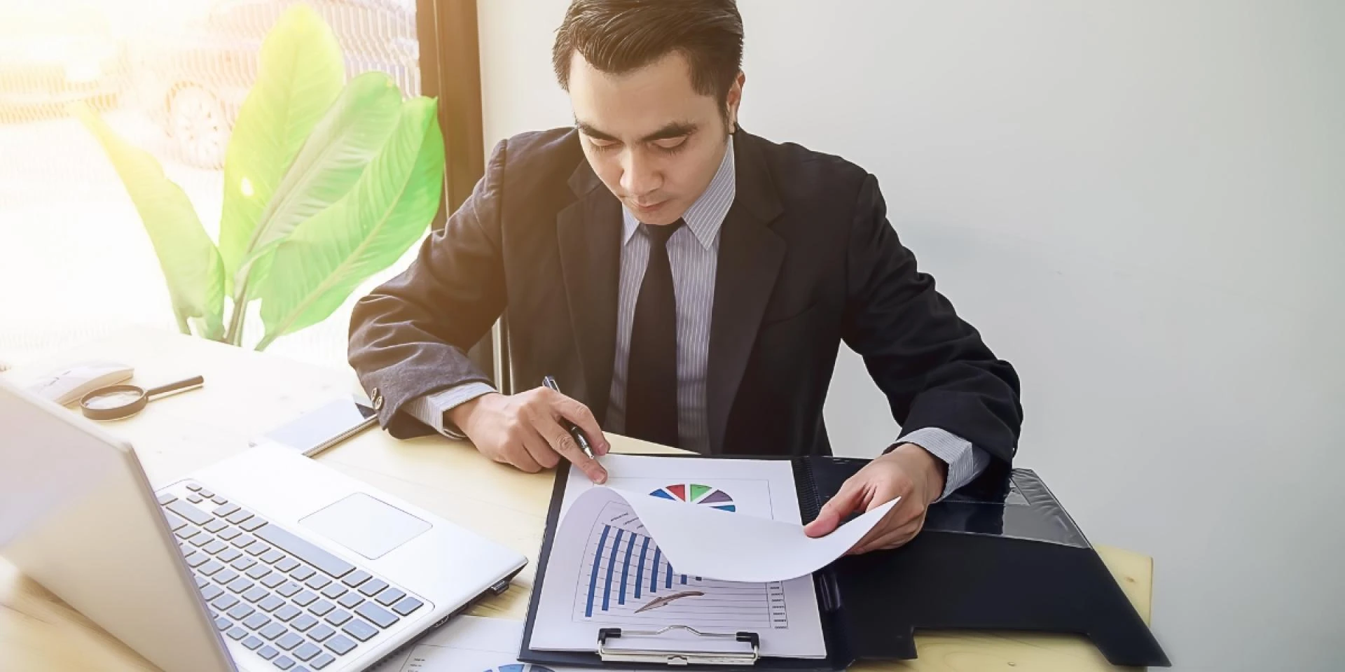 Want to Save Time on Taxes? Create 1099 Forms Online Instantly With Us!