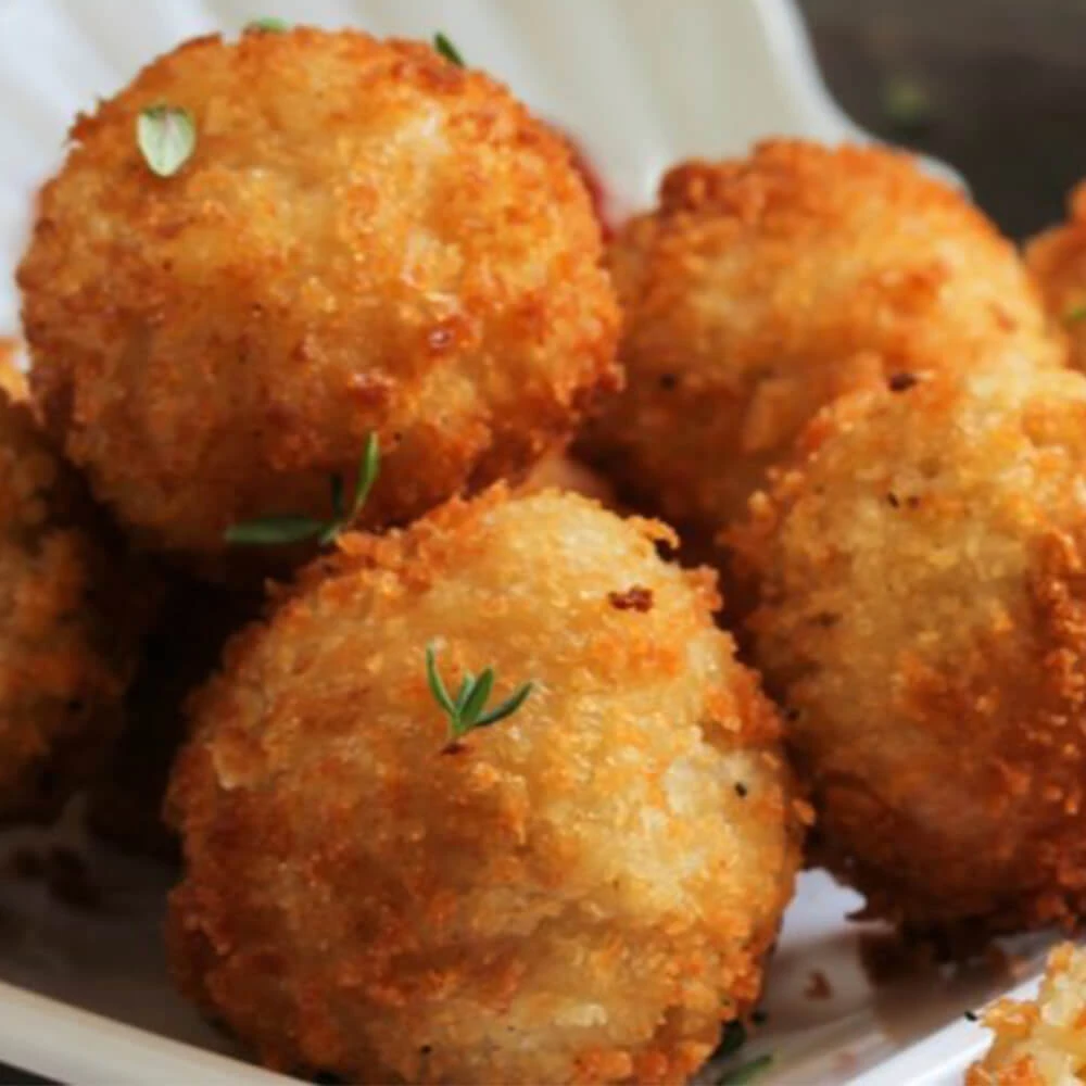 Delicious Starters and Sides to Complement Your Pizza