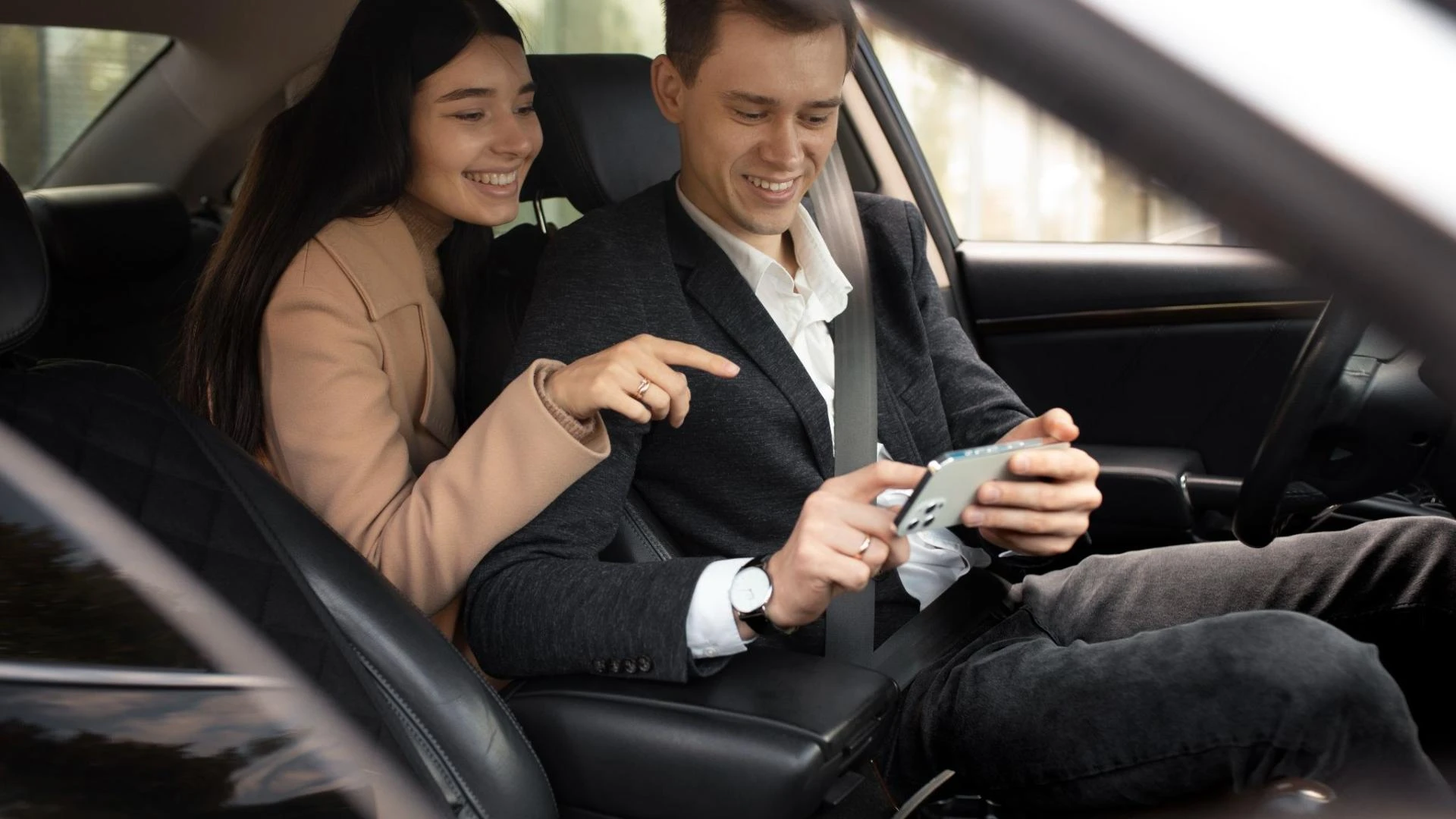Book the Best Limousine Service from Orlando Airport for a Hassle-Free Ride