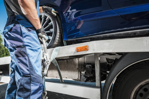 Roadside Assistance Service: Your Fast, Friendly Lifeline on the Road in Knoxville, IA